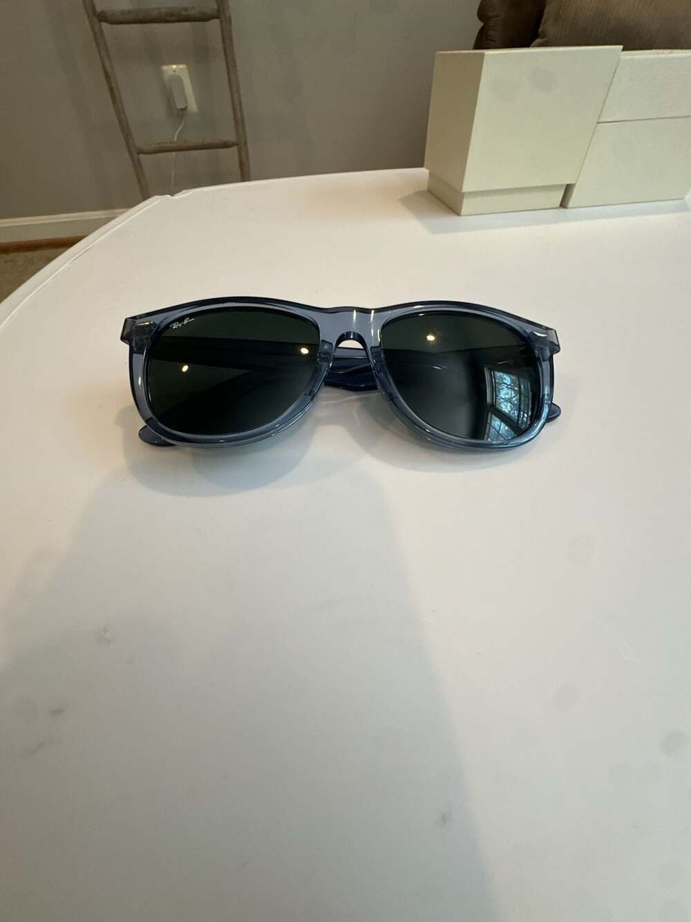 Ray-Ban Wayfarer Reverse Sunglasses in Transparent Navy Blue - Picture 5 of 5